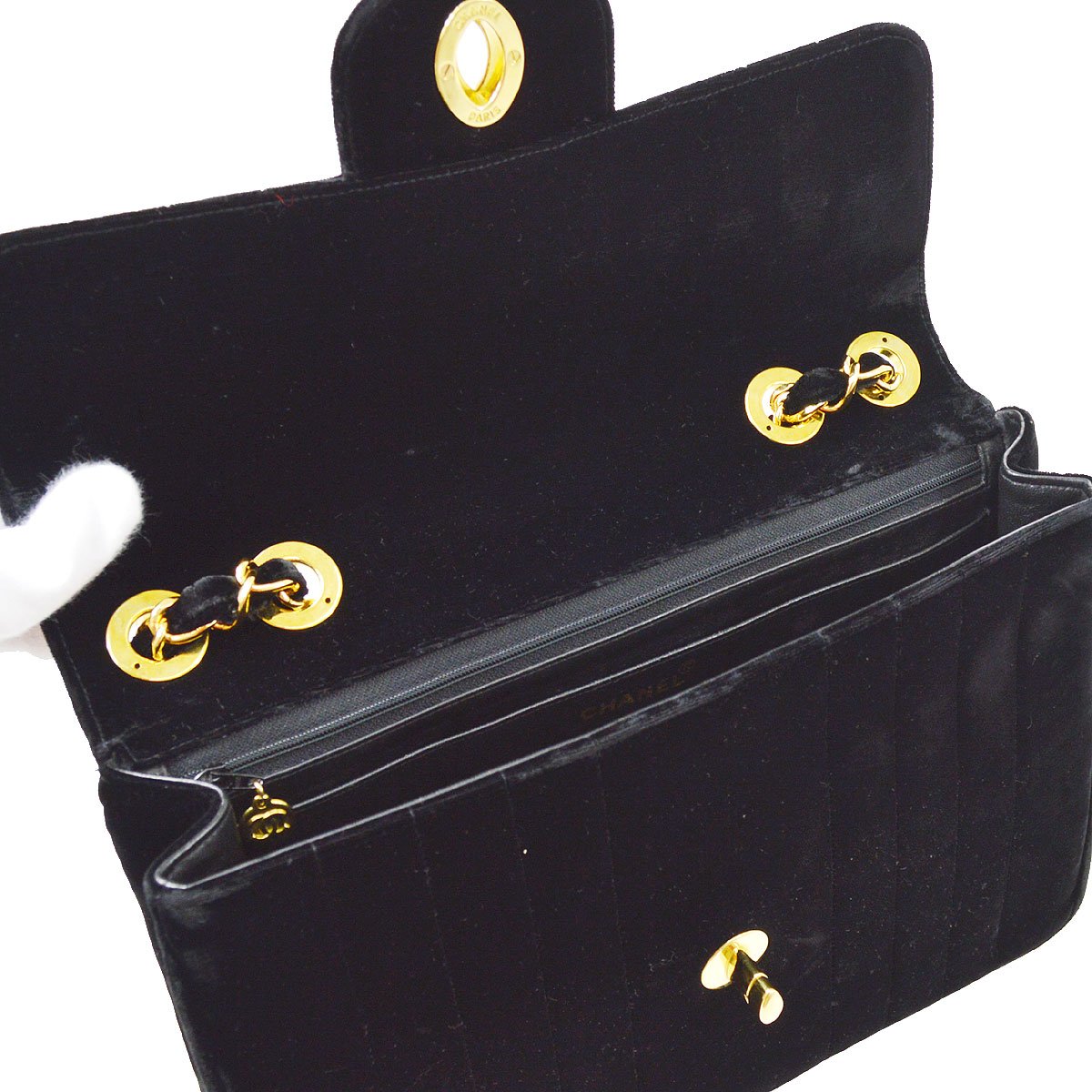 CHANEL★ 1994-1996 Black Velvet Vertical Classic Flap Jumbo ao28029