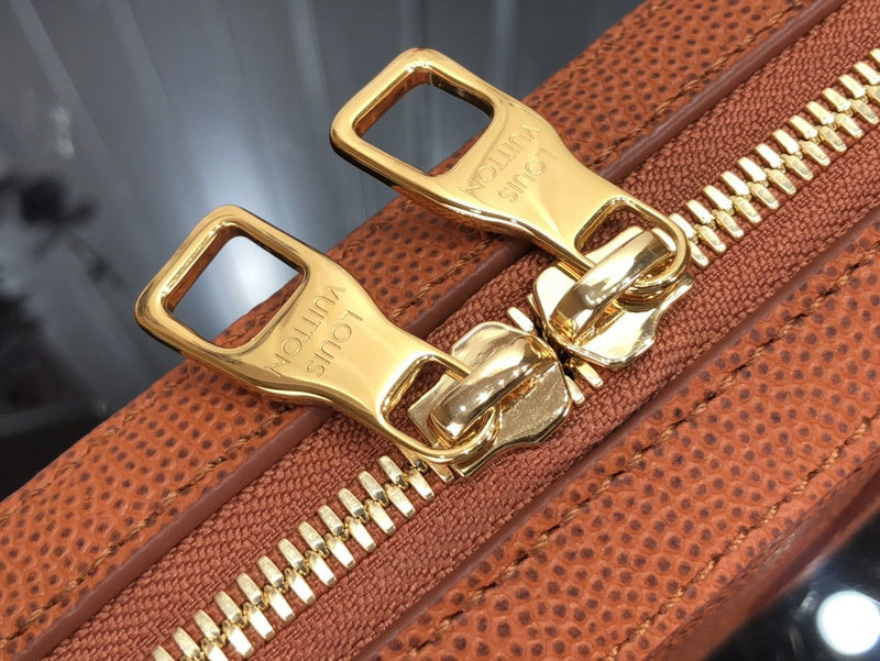 Bags Attire Louis Vuitton bags - 2489