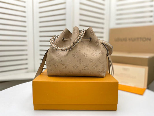 LV Bella Bucket Bag Mahina Galet Grey For Women, Womenâ€™s Handbags, Shoulder And Crossbody Bags 7.5in/22cm LV M57201