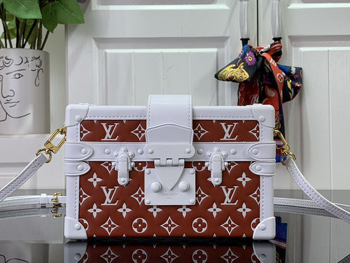 Bags Attire Louis Vuitton bags - 2466