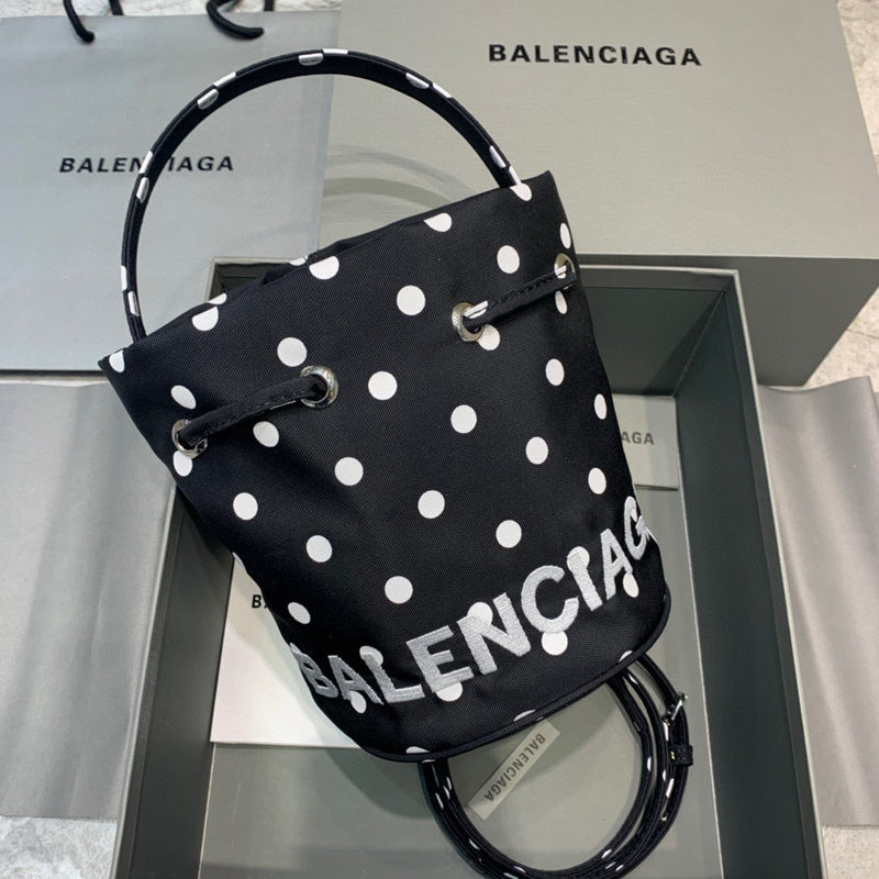 Bags Attire - Balenciaga Bags - 843