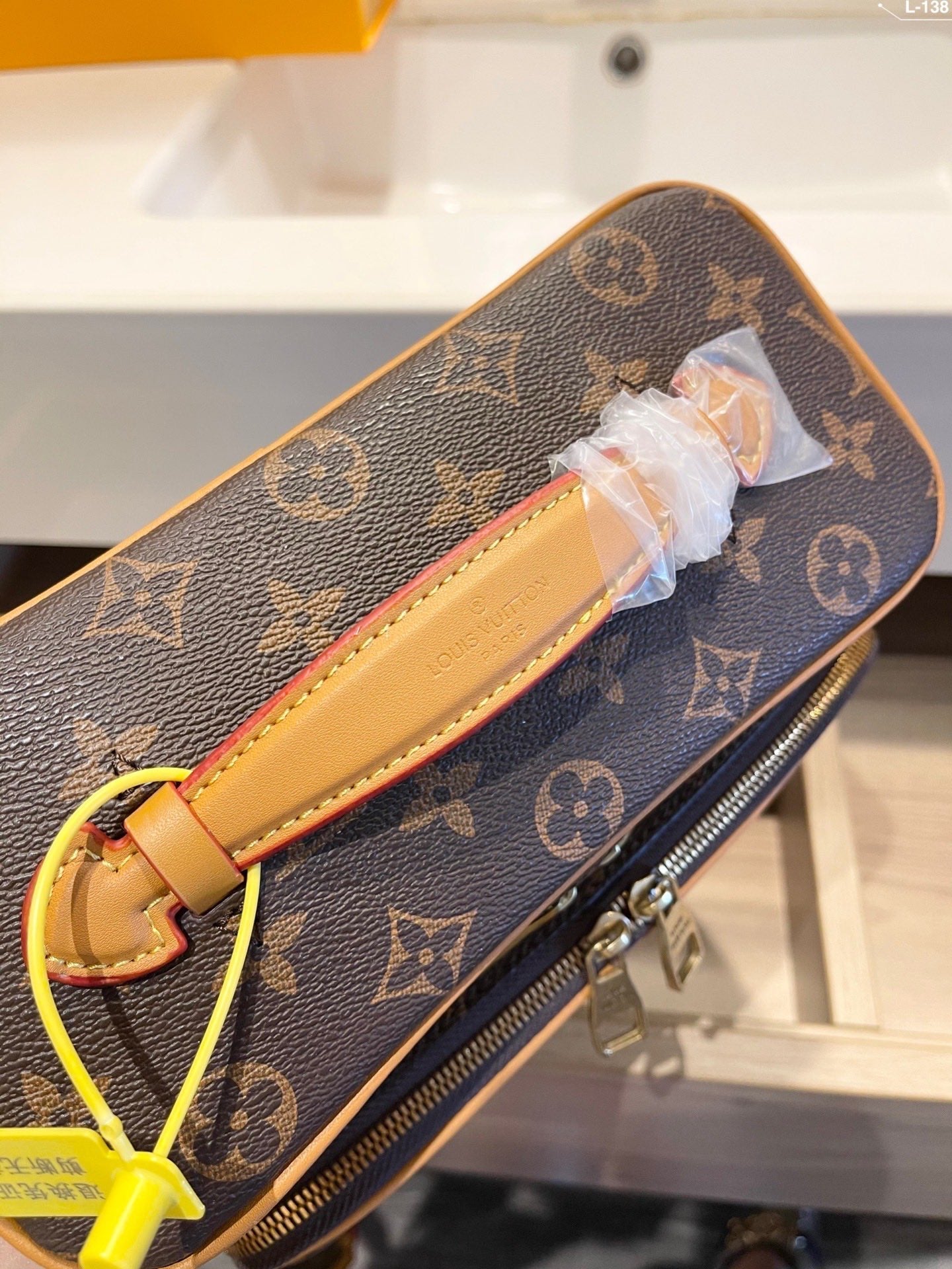 Designer Handbags Louis Vuitton 515