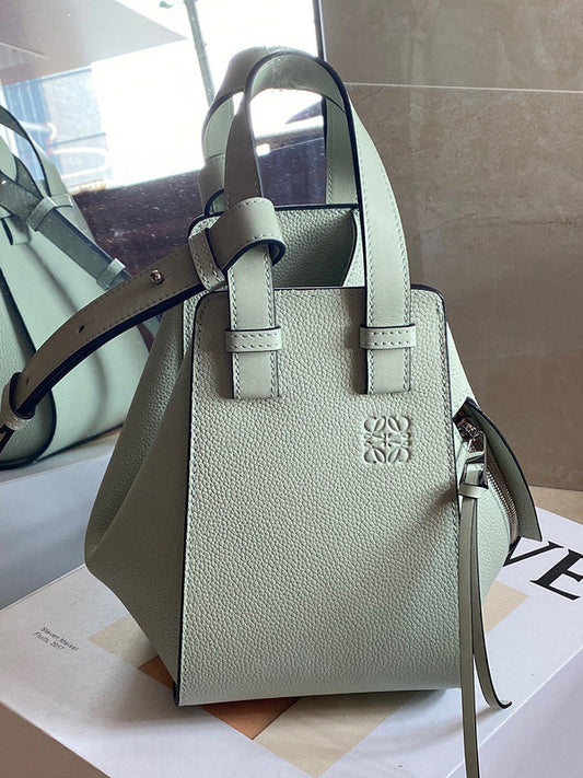 Bags Attire - Loewe Bags - 001