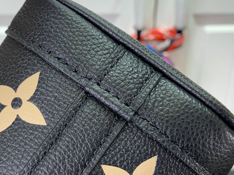 Bags Attire Louis Vuitton bags - 2476
