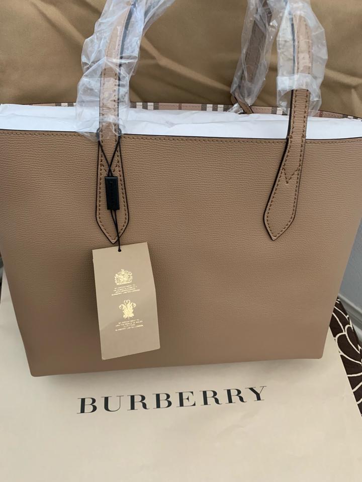 Burberry Medium Reverse Mid-camel Beige Leather Tote