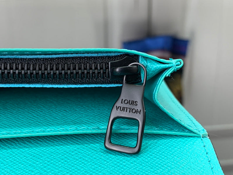 Bags Attire Louis Vuitton bags - 2485
