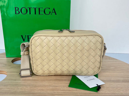 Bags Attire - Bottega Veneta Bags - 1441