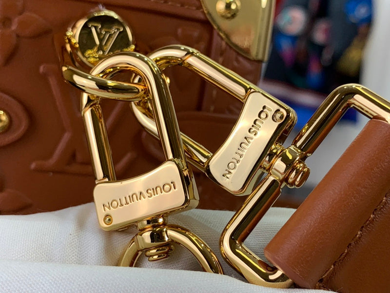 Bags Attire Louis Vuitton bags - 2470