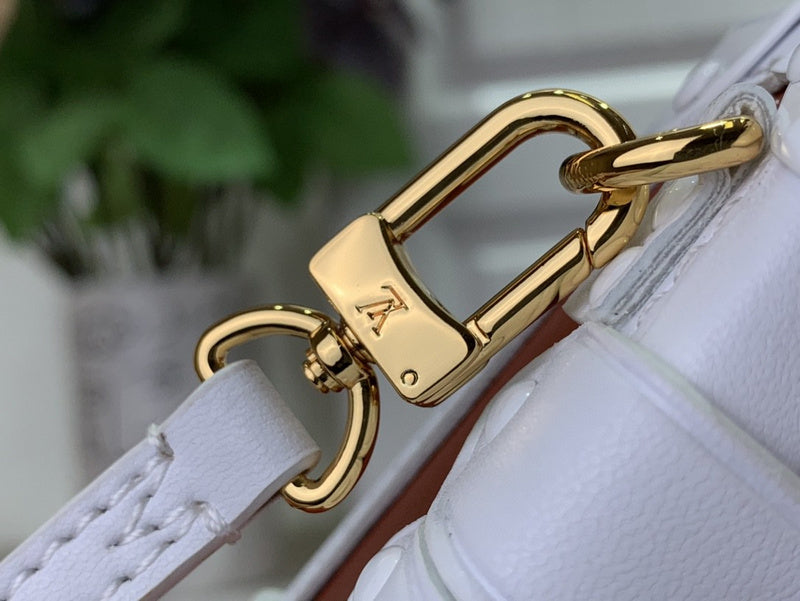 Bags Attire Louis Vuitton bags - 2466