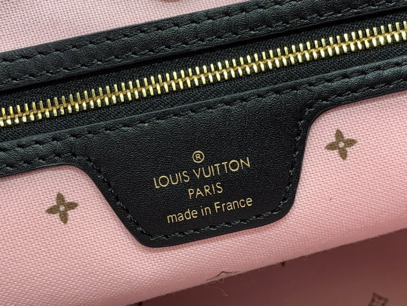 Bags Attire Louis Vuitton bags - 2452