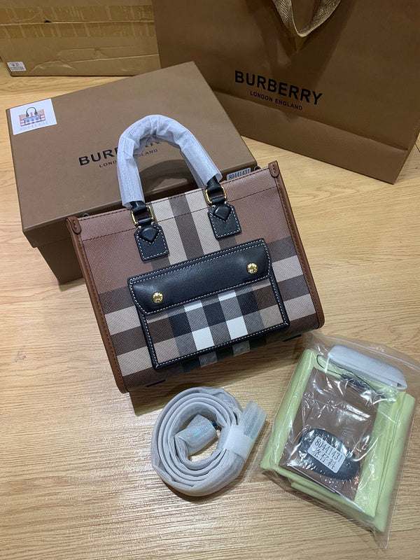 Bags Attire - Burberry Bags - 418