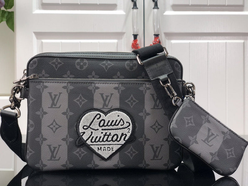 Bags Attire Louis Vuitton bags - 2484