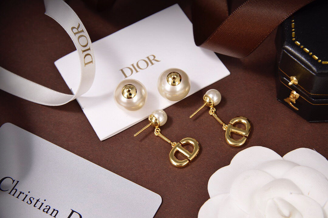 EN - Lux Earring Christian Dior 017