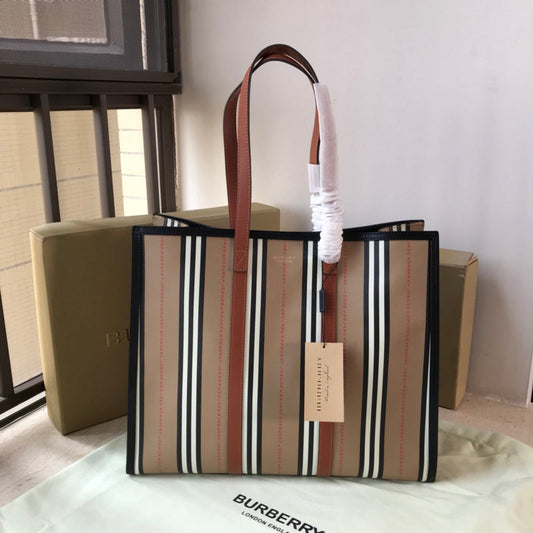 Bags Attire - Burberry Bags - 790