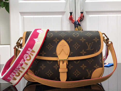Bags Attire Louis Vuitton bags - 2465