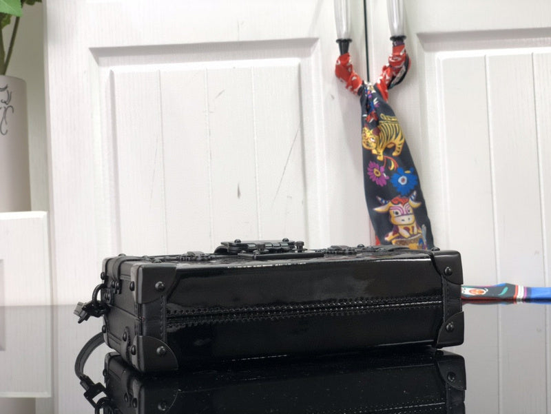 Bags Attire Louis Vuitton bags - 2477