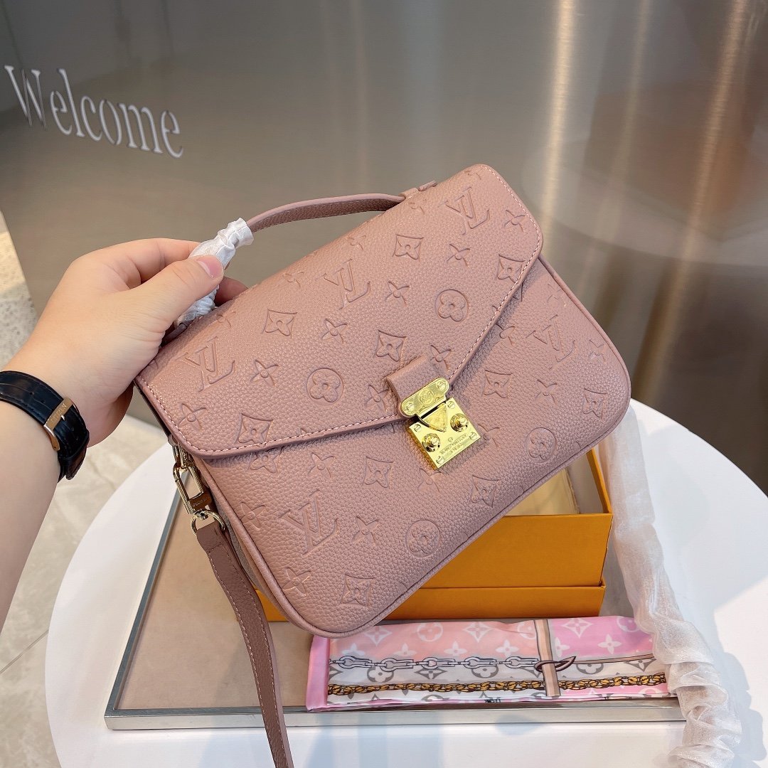 Designer Handbags Louis Vuitton 493