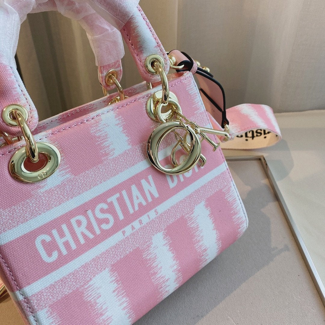 MO - Top Quality Bags Christian Dior 200