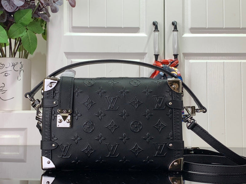 Bags Attire Louis Vuitton bags - 2470