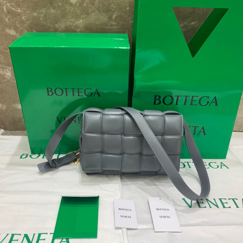 Bags Attire - Bottega Veneta Bags - 1401