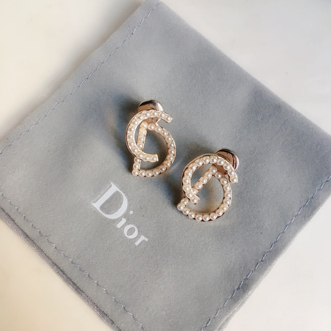 EN - Lux Earring Christian Dior 047