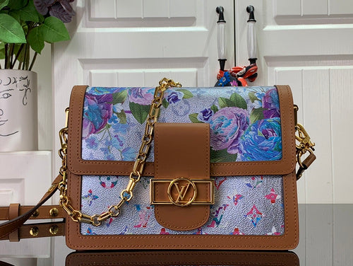 Bags Attire Louis Vuitton bags - 2463