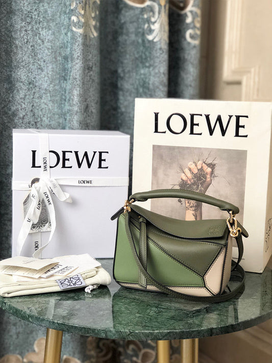 Bags Attire - Loewe Bags - 933