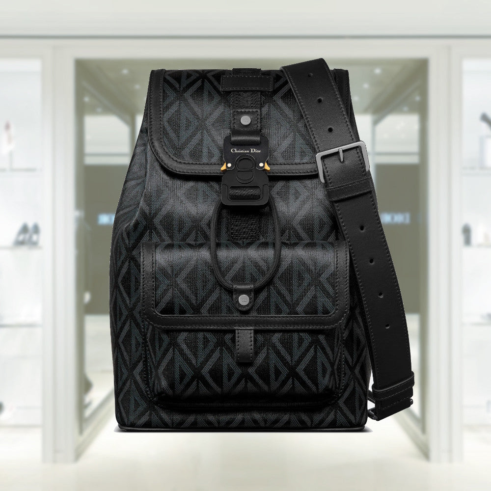 DIOR HIT THE ROAD SLING BAG