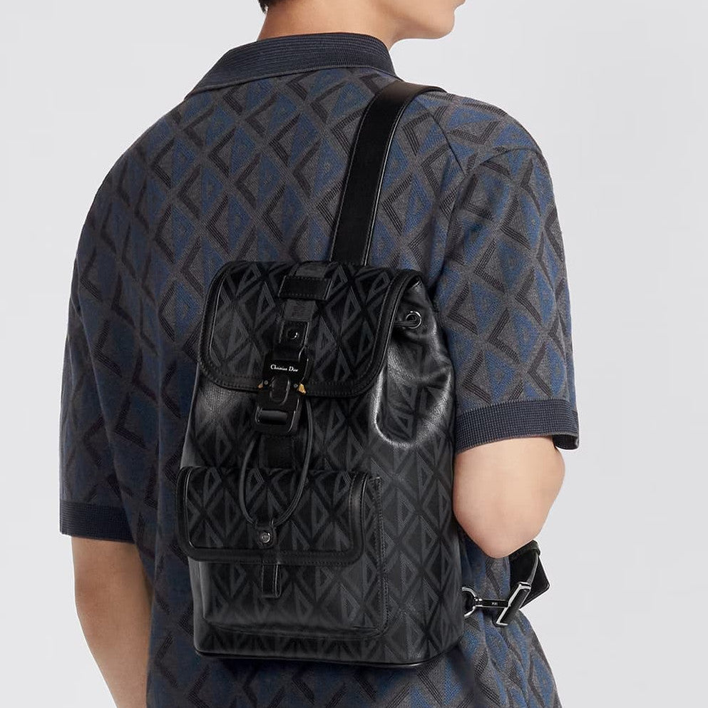 DIOR HIT THE ROAD SLING BAG