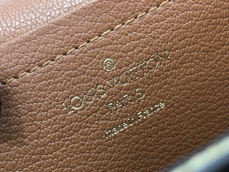 Bags Attire Louis Vuitton bags - 2456