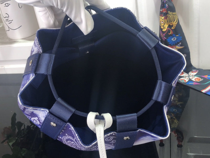 Bags Attire Louis Vuitton bags - 2461