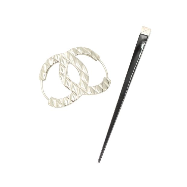 CHANEL Silver-Tone Quilted Metal Cc Hair Pin