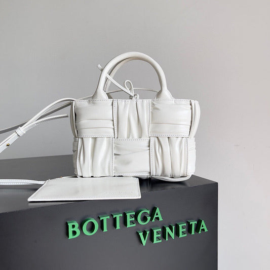 Bags Attire - Bottega Veneta Bags - 990