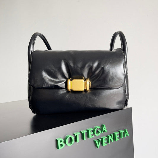 Bags Attire - Bottega Veneta Bags - 453