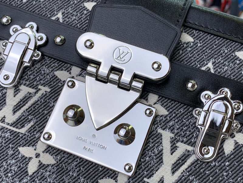 Bags Attire Louis Vuitton bags - 2462