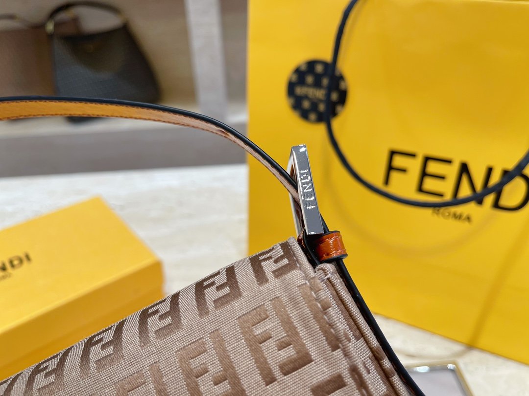 NEW Arrival Bags Fendi 127