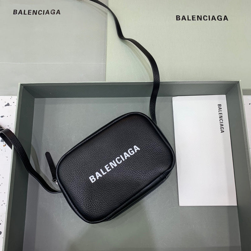 Bags Attire - Balenciaga Bags - 542