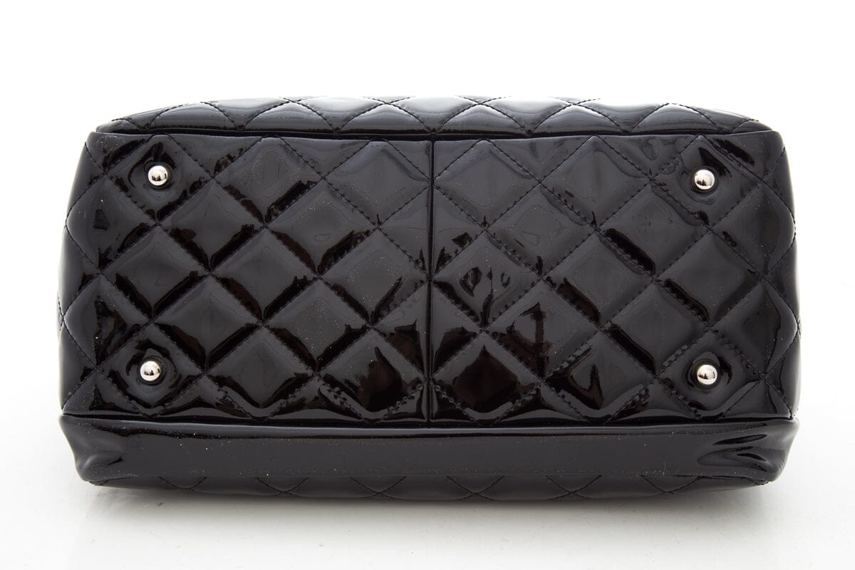 Chanel Black Diamond quilted "2009-2010"  Handbag