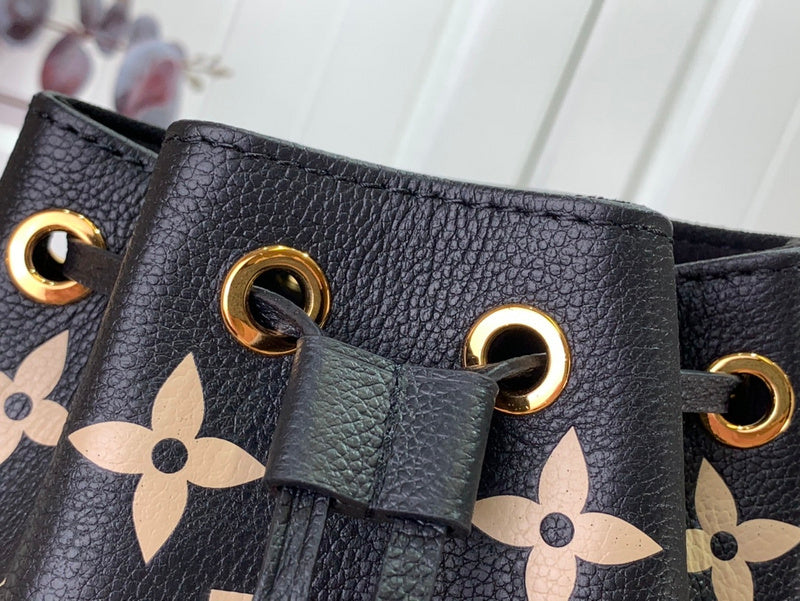 Bags Attire Louis Vuitton bags - 2476