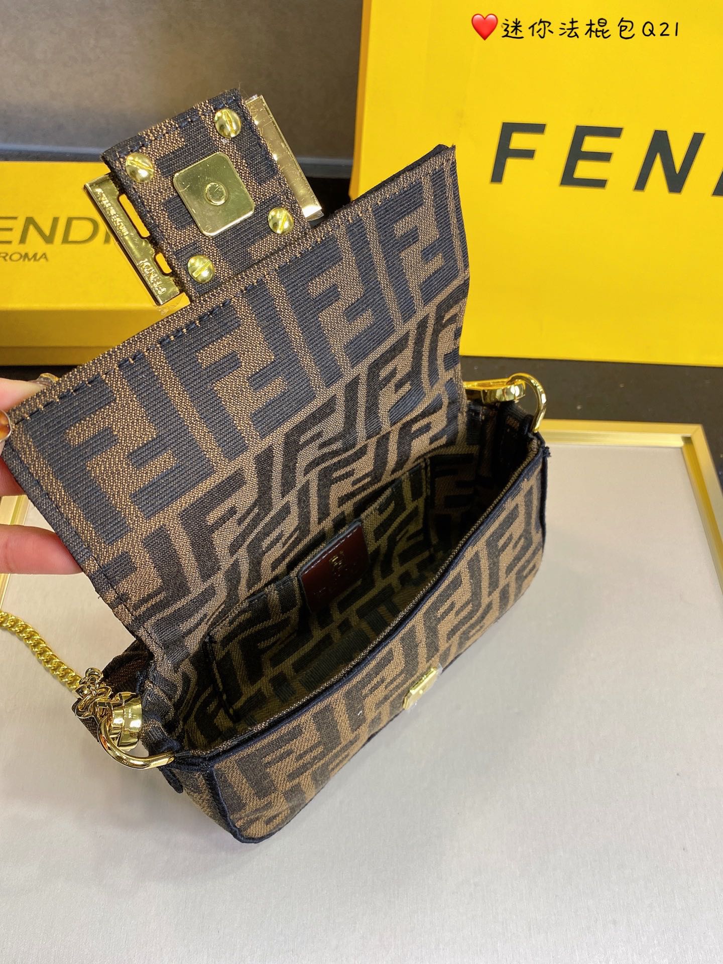 NEW Arrival Bags Fendi 135