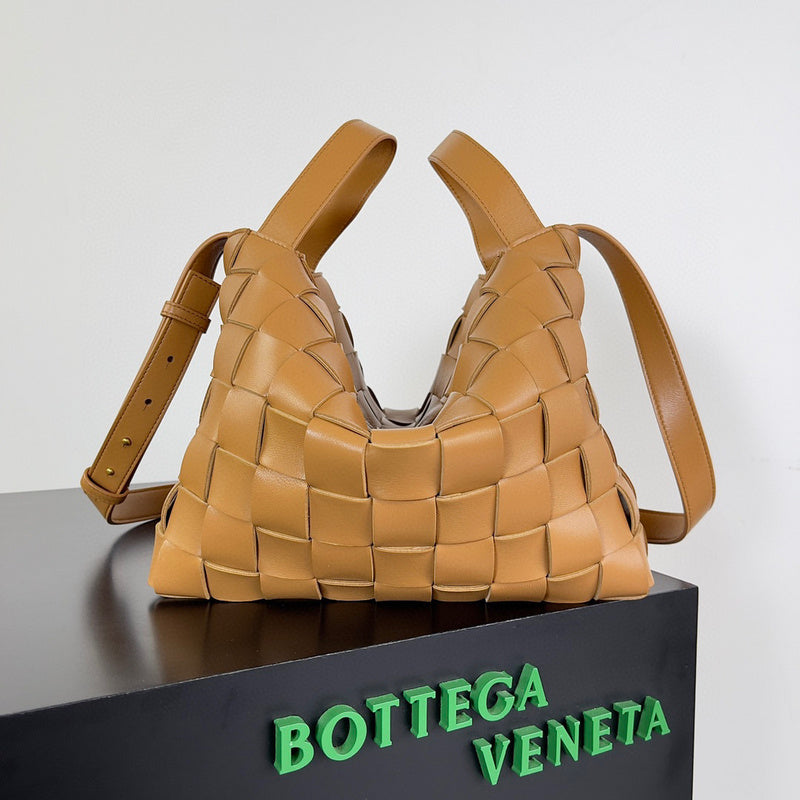 Bags Attire - Bottega Veneta Bags - 689