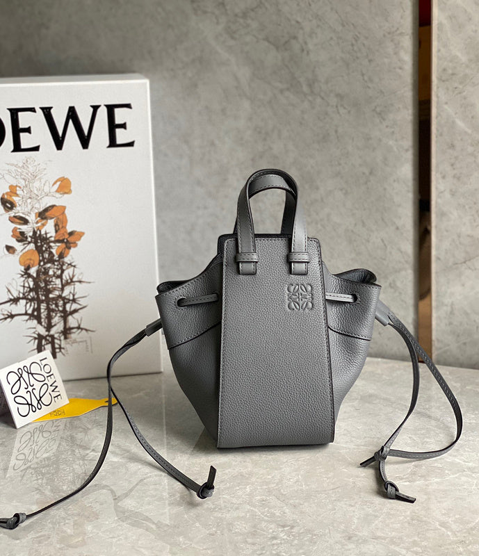 Bags Attire - Loewe Bags - 004