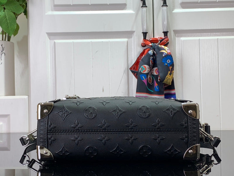 Bags Attire Louis Vuitton bags - 2470