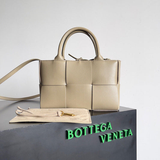 Bags Attire - Bottega Veneta Bags - 415