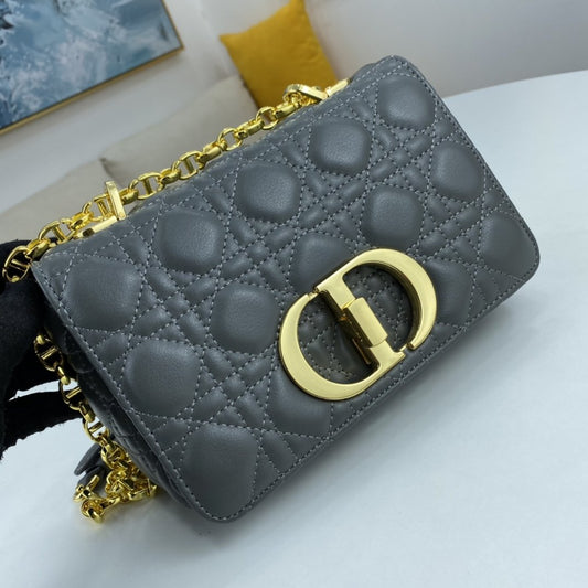 Luxury Handbags Christian Dior 071