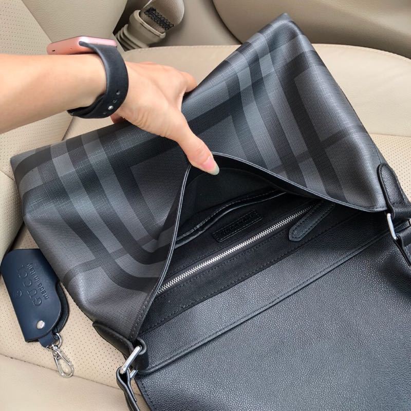 Burberry Bags - Bagsattire   533