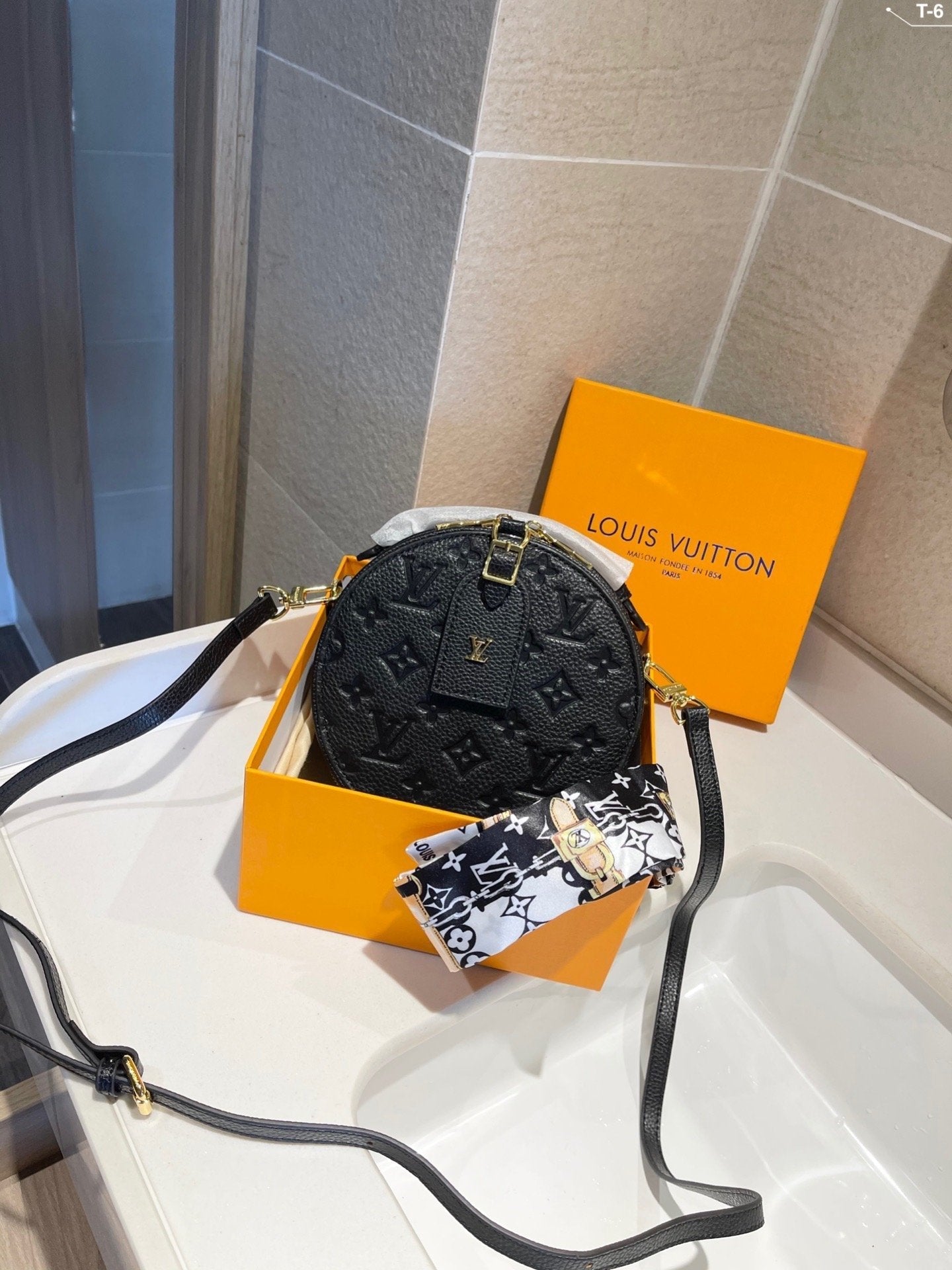 Designer Handbags Louis Vuitton 495