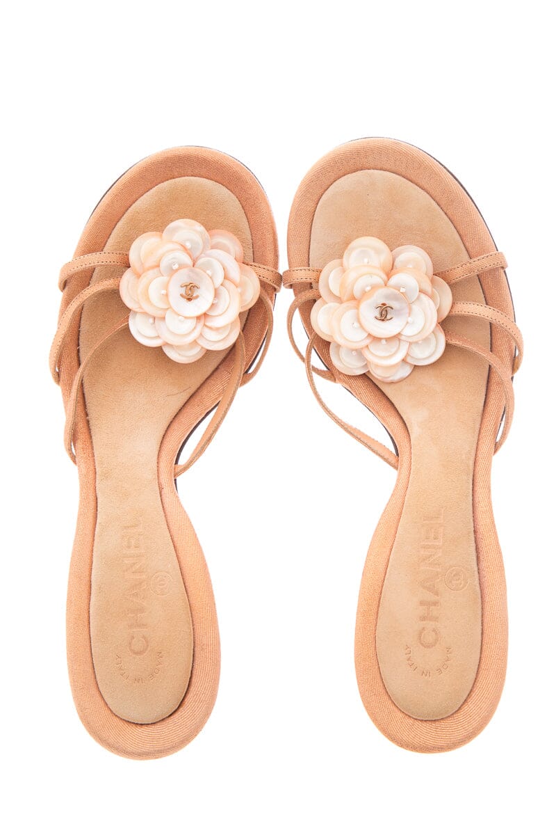 Chanel Peach Shimmer & Shell Detail Heels  SZ 39.5