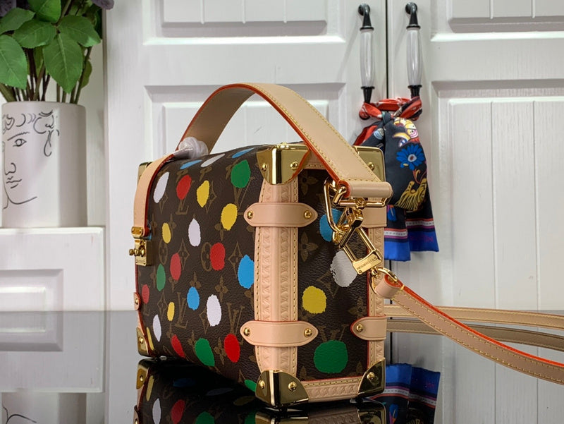 Bags Attire Louis Vuitton bags - 2483