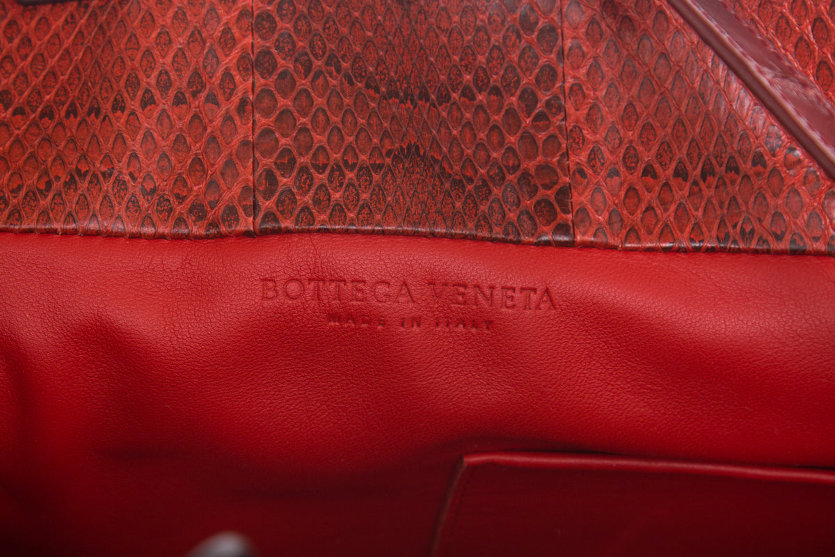 Bottega Veneta Red Vesuvio Croc Bucket Shoulder Bag